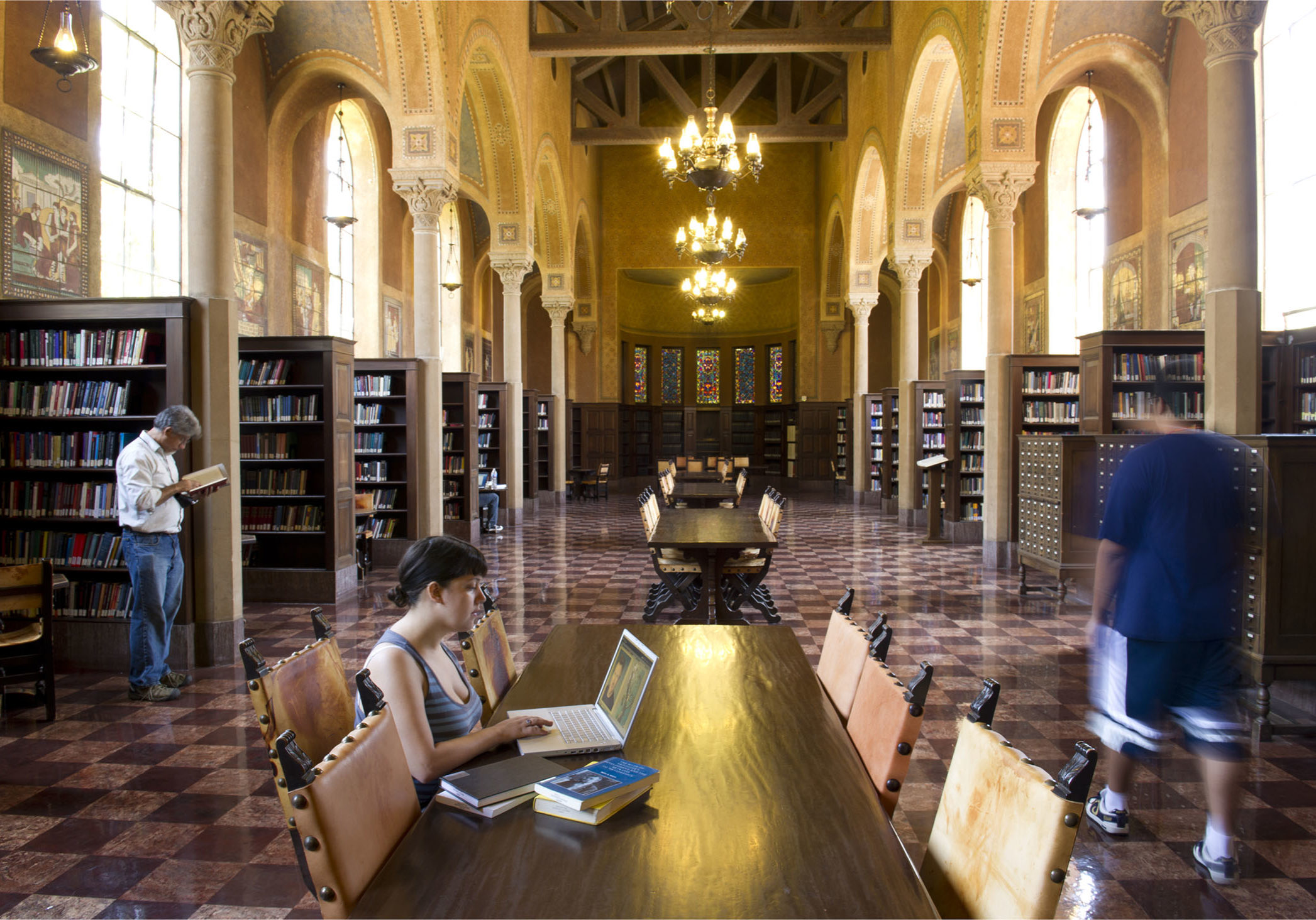 Interior of USC Hoose Library main reading room.
